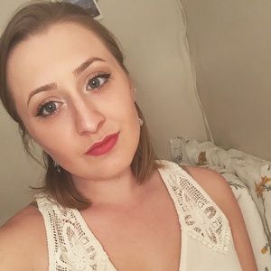 Meet your Posher, Colleen